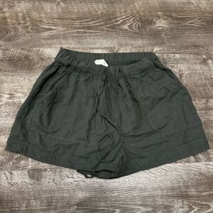 Lily Clothing Green Pull On Shorts Size Medium